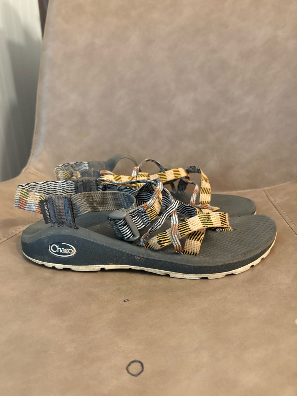 Chaco yellow orange fun strappy sandal walking hiking shoes size 7